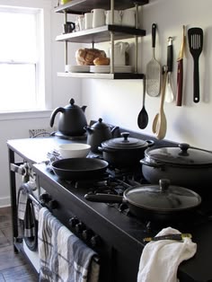 Kitchen & Cookware